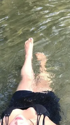 OnlyFans account  thicc_thighs89 header 2