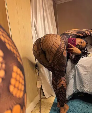 OnlyFans cuenta milancreams avatar 1