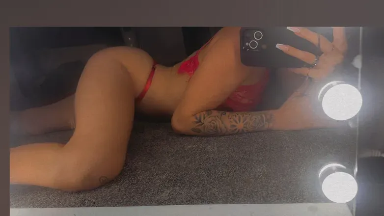 OnlyFans cuenta onna2000 header 2