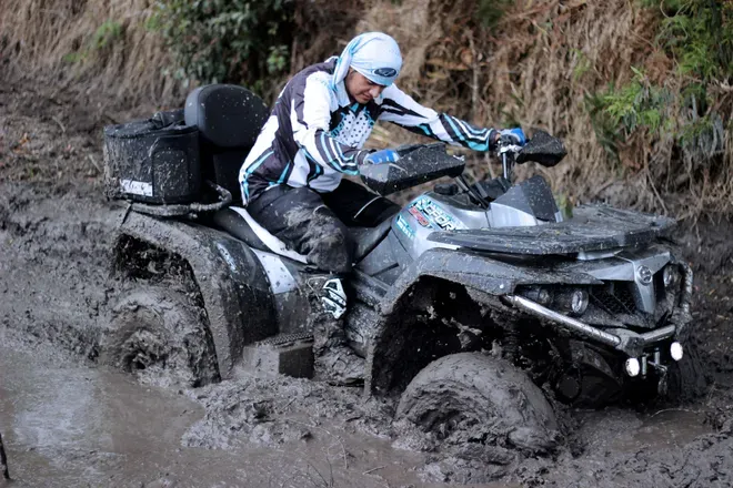 OnlyFans cuenta muddybiker header 2