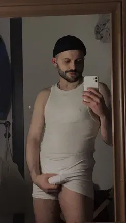 OnlyFans account  mightyvers avatar 1