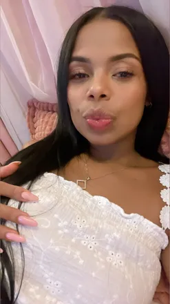 OnlyFans cuenta karinaestrada95 header 2