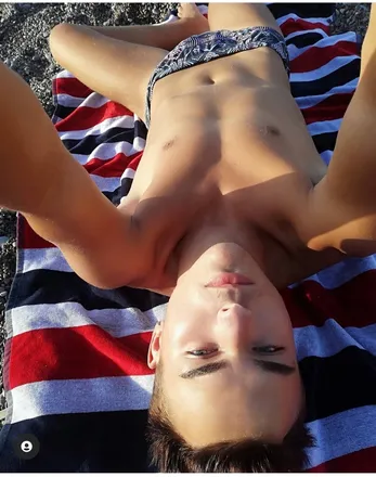 OnlyFans cuenta valevale0 header 2