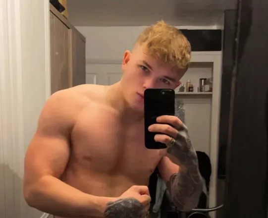 OnlyFans cuenta bobbyexclusive1 avatar 1