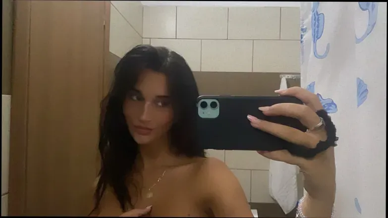 OnlyFans account  gorgeous.sophie header 2