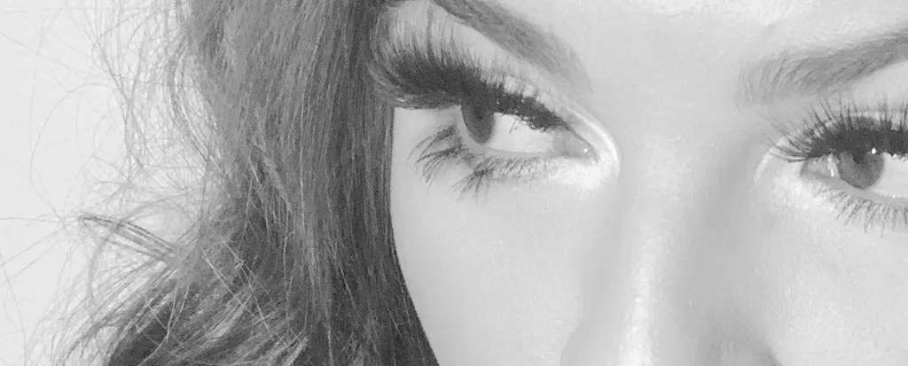 OnlyFans cuenta mollyjuana header 2