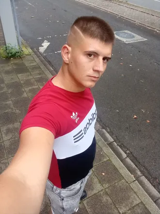 OnlyFans cuenta u227656834 header 2