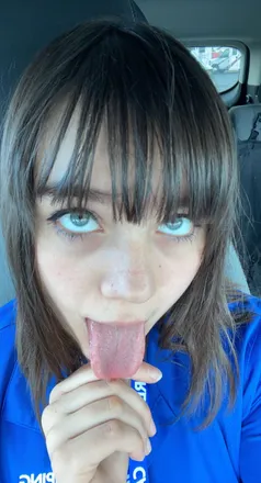 OnlyFans cuenta mayaholiday420 header 2