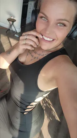 OnlyFans cuenta mizzskyeehighhh avatar 1