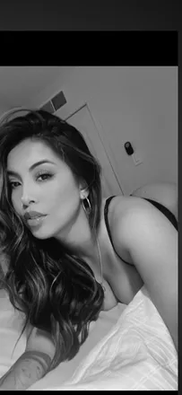 OnlyFans cuenta yvettefuego header 2