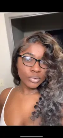 OnlyFans cuenta prettywithaprettypussy avatar 1