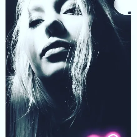 OnlyFans cuenta smokinmama420x header 2