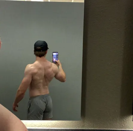 OnlyFans cuenta lukenexxxtdoor header 2