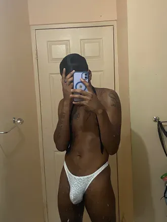 OnlyFans cuenta laylomilan avatar 1
