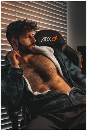 OnlyFans account  leonardolo header 2