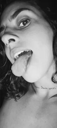 OnlyFans cuenta giuli_noir avatar 1