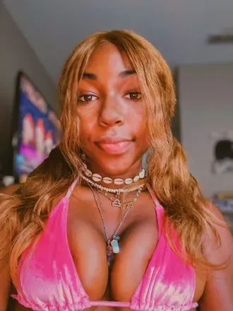 OnlyFans cuenta darkfeminineee avatar 1