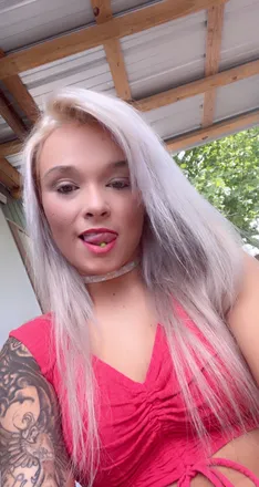 OnlyFans cuenta marleyleigh420 header 2