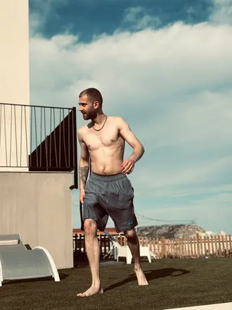 OnlyFans cuenta notsoinnocent header 2
