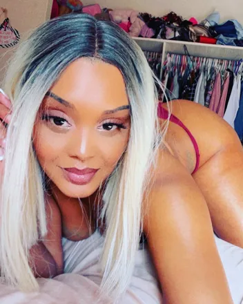OnlyFans cuenta juicyjay1990 header 2