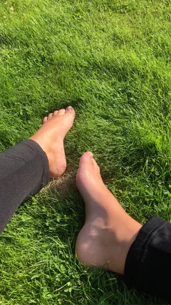 OnlyFans account  thezfeet header 2