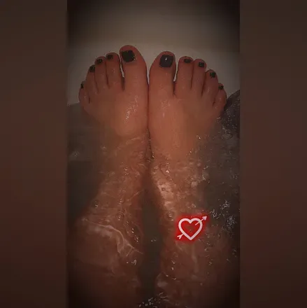 OnlyFans cuenta prettytentoesdown header 2