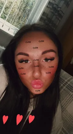 OnlyFans cuenta leahmcxx header 2