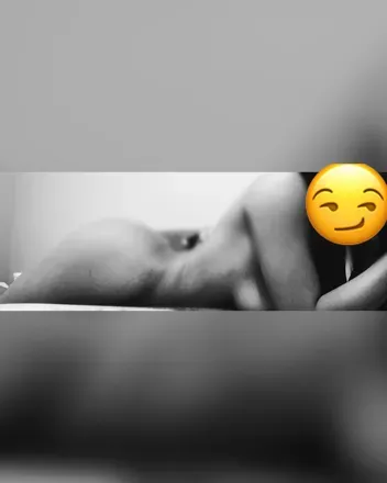 OnlyFans account  queenscarlettrose avatar 1