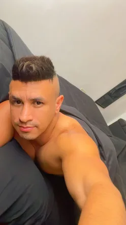 OnlyFans cuenta u225448371 header 2
