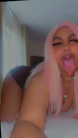 OnlyFans cuenta hazelluckylou304 header 2