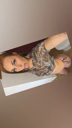 OnlyFans cuenta ozaraskye header 2