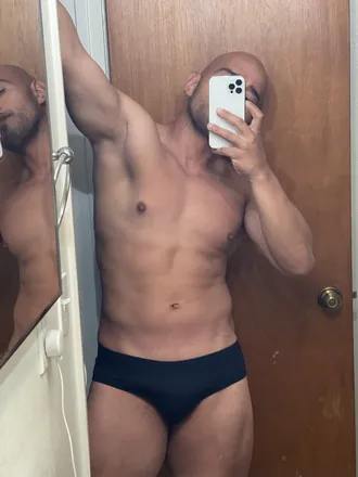 OnlyFans cuenta mizrha header 2