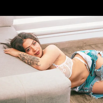 OnlyFans cuenta valentinaforero header 2