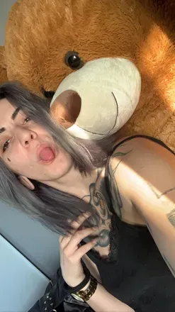 OnlyFans cuenta sara_salvador98 header 2