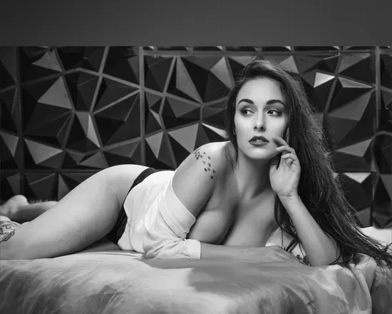 OnlyFans account  andiemodel header 2