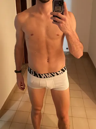 OnlyFans account  thevivikun header 2