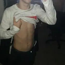 OnlyFans cuenta victorl20112205 avatar 1