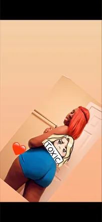 OnlyFans cuenta spitinmybooty header 2