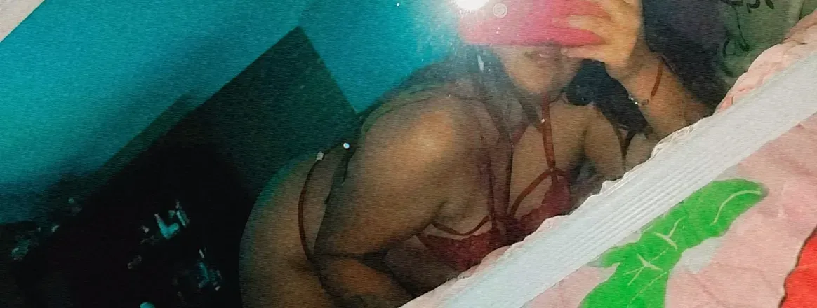 OnlyFans account  mollycass header 2