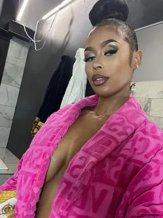 OnlyFans account  theylovestori avatar 1