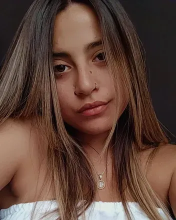 OnlyFans cuenta lucenegra avatar 1