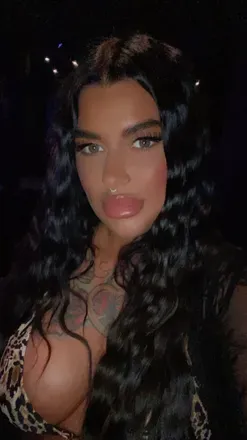 OnlyFans cuenta lauradolly2005 avatar 1