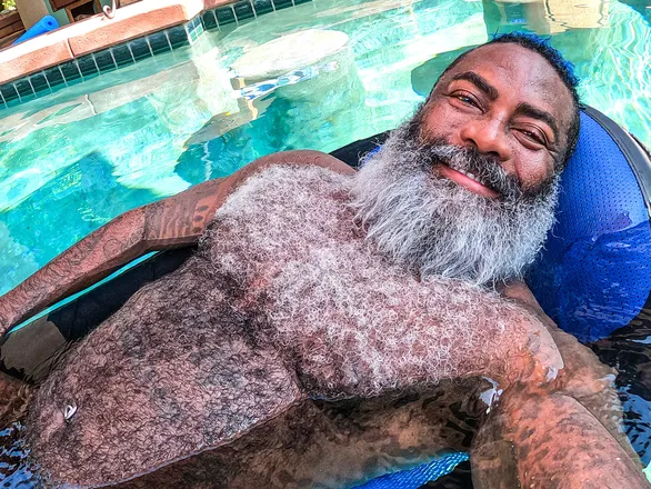 OnlyFans cuenta papa_bear_rn header 2