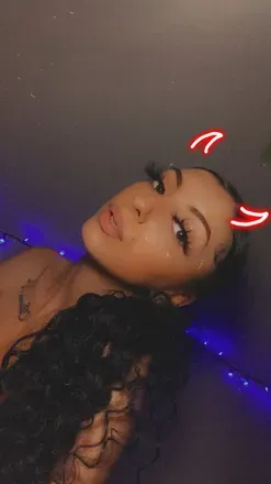 OnlyFans cuenta lesbiantrap avatar 1