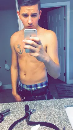 OnlyFans cuenta therealestmik avatar 1