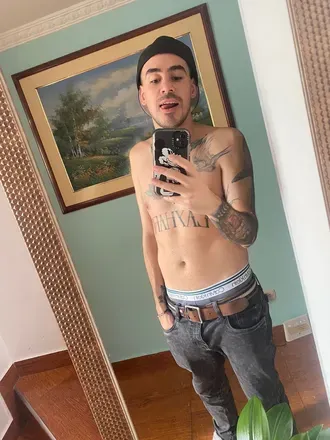 OnlyFans cuenta hottattooedguy avatar 1