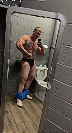 OnlyFans account  alphamaster124 avatar 1
