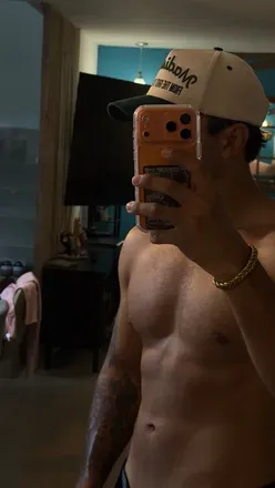 OnlyFans of juan_lorenzogutty