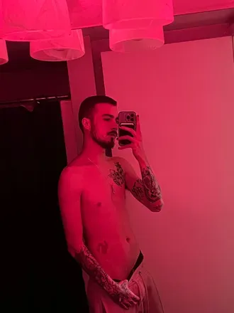 OnlyFans cuenta saltysurprizee avatar 1