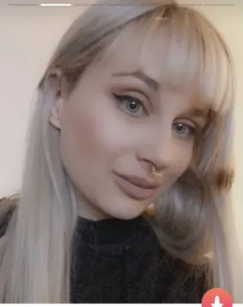 OnlyFans account  kira_moon avatar 1
